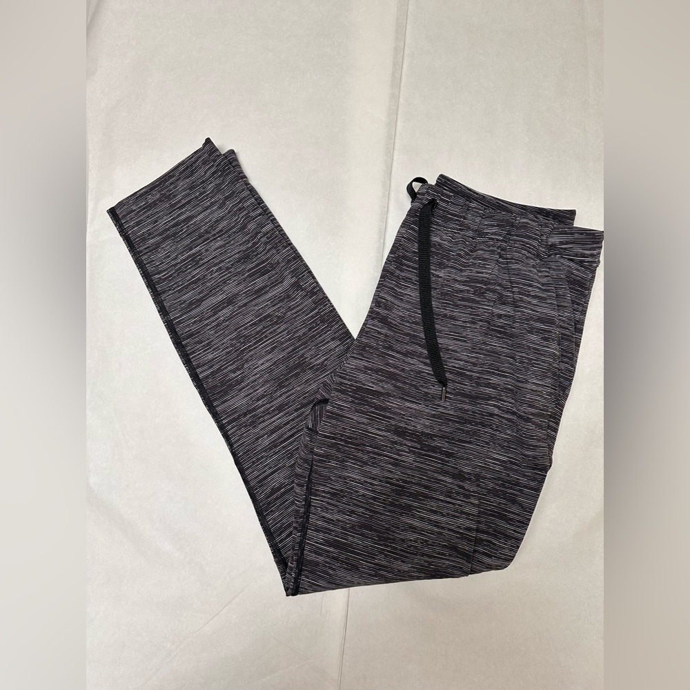◾️Lululemon Heathered Black Jogger Pants◾️